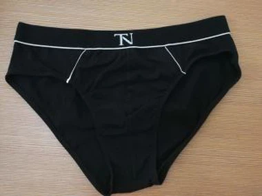 Κομψή ελαστική ολίσθηση από βαμβάκι